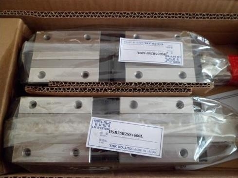 THK Linear Guide Rail + Slide Block HSR35R2SS+1600L